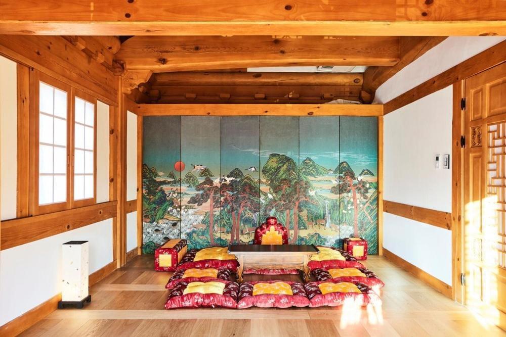 Guest house Inhyudang Hanok *