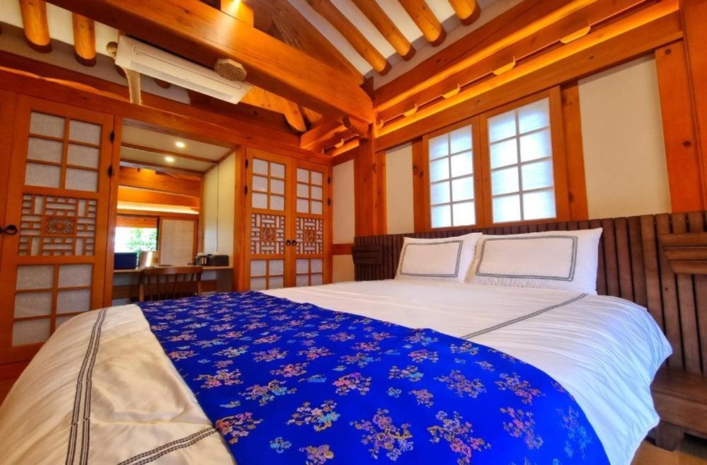 Inhyudang Hanok Guest house *